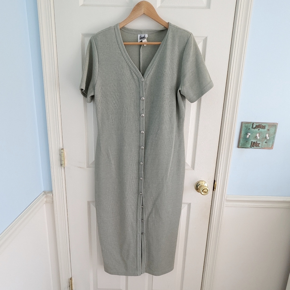 Tapestry women's short sleeve midi ribbed light green dress, size 16